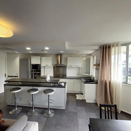 Homestay Prive Dans *